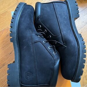 Timberland Men's Black Premium 6” chukka boots 9
